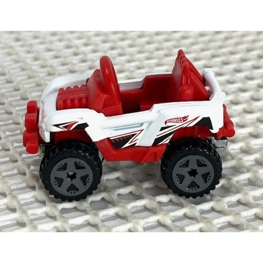2017 Hot Wheels HW‎ Ride-Ons 2/5 Bogzilla 16/250 White EUC